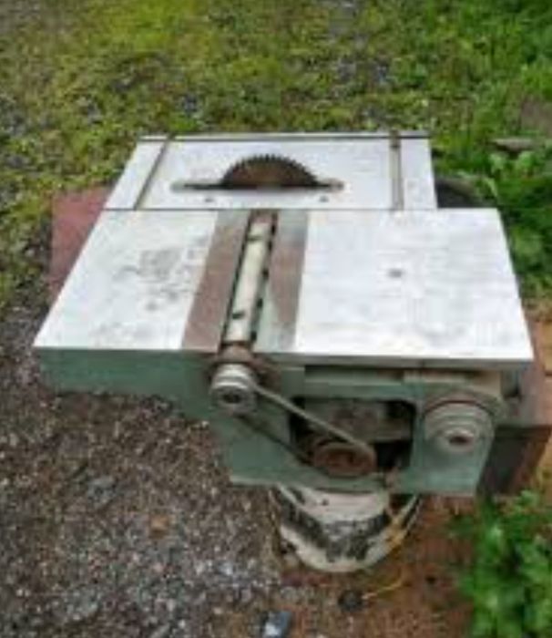 Деревообрабатывающий станок