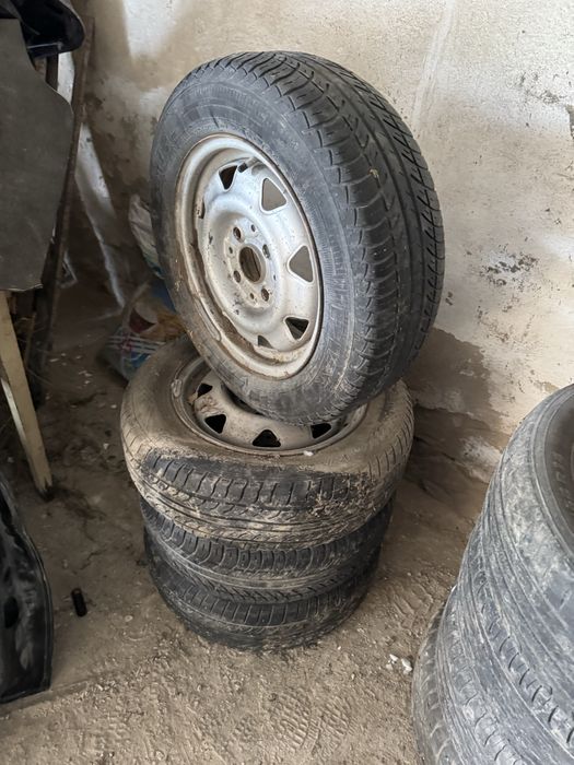 Диски с покрышкой лето ауди 80