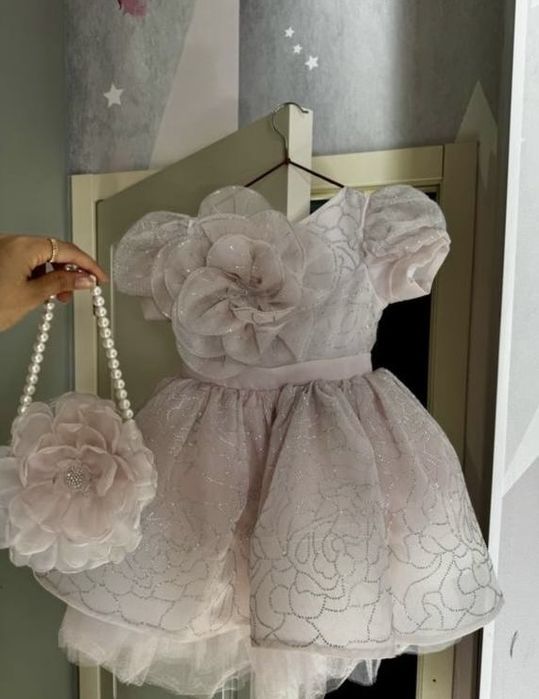 Продам платье детский