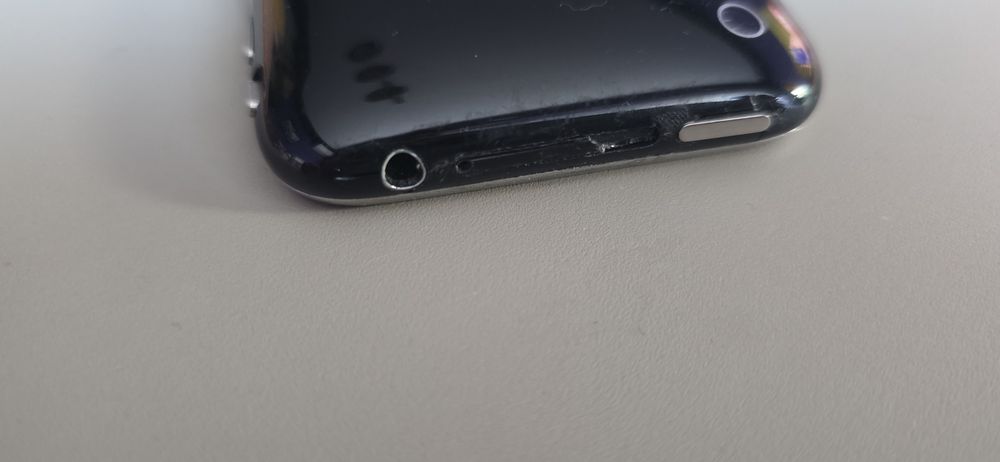 iPhone 3GS 16GB модел A1303