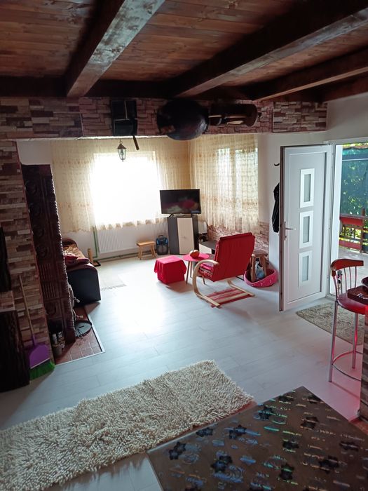 Închirierz cabana Livezile 20 km de Colibita