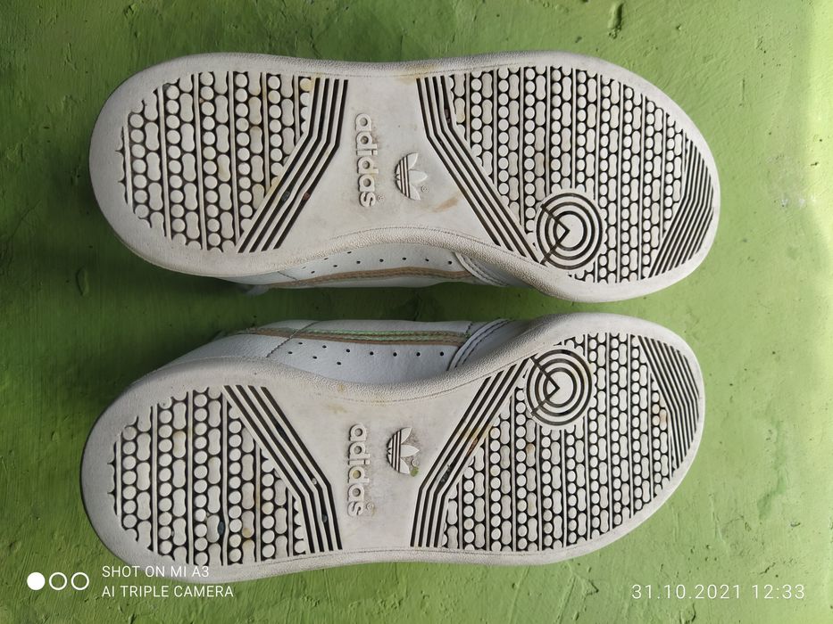 Кроссовки Adidas для девочки