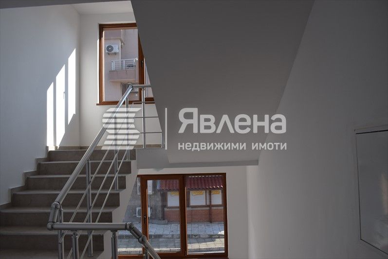 Продава се Двустаен апартамент в Приморско - 57 кв.м за 1308 €/кв.м - Снимка #2