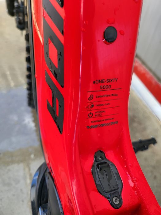 Bicicleta electrică Merida eONE-SIXTY 5000 carbon
