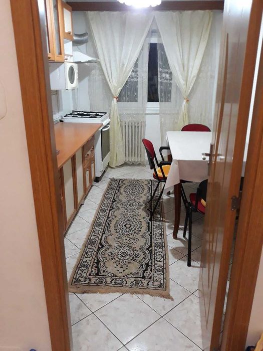 Închiriez apartament două camere