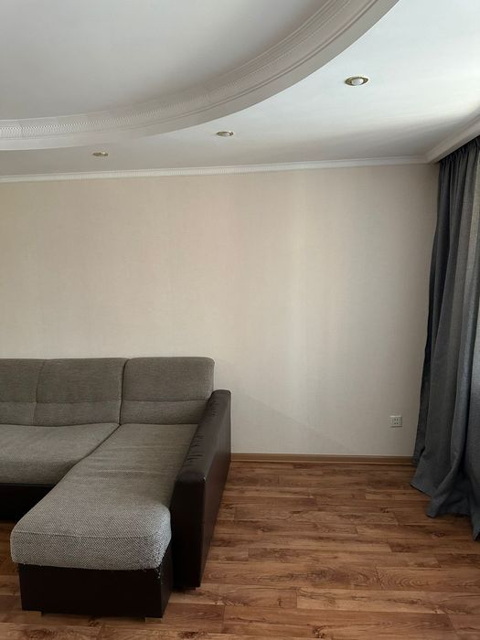 Продам  3-х комнатную квартиру