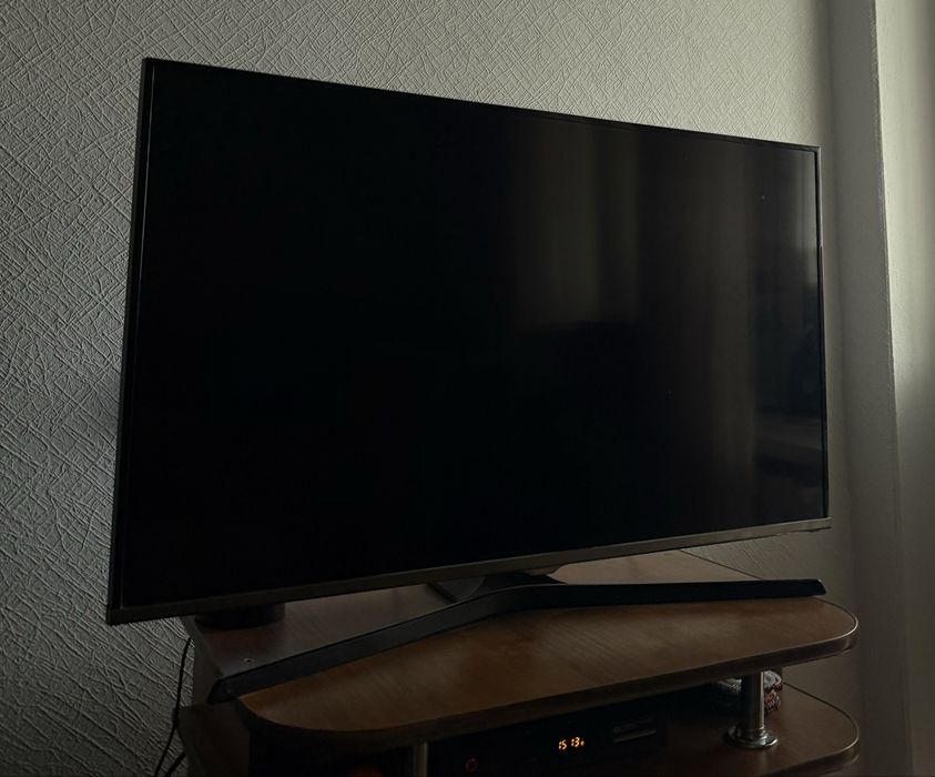 Телевизор Samsung UE40J5100AU 40″