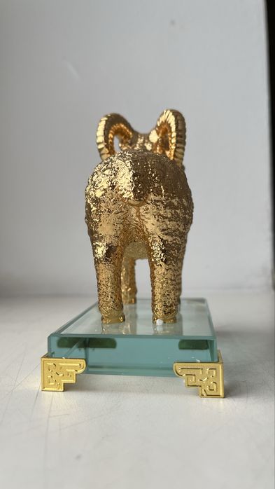 Золотой баран статуэтка