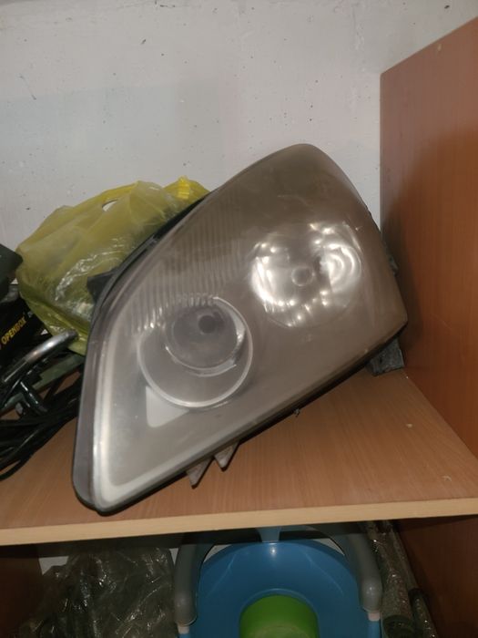 Левая фара кашкай 1