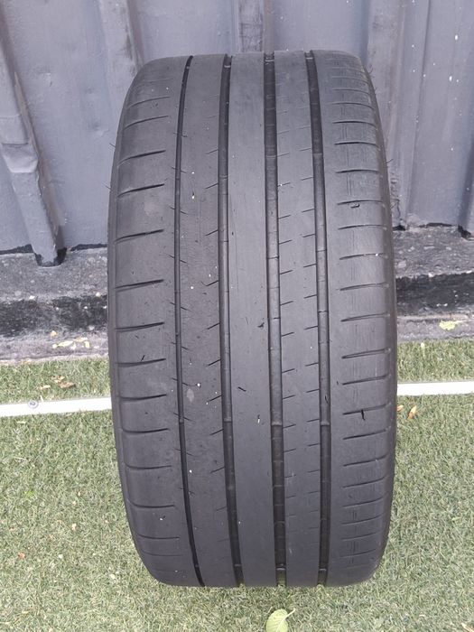 O anvelopă de vară MICHELIN  265 /35 R19