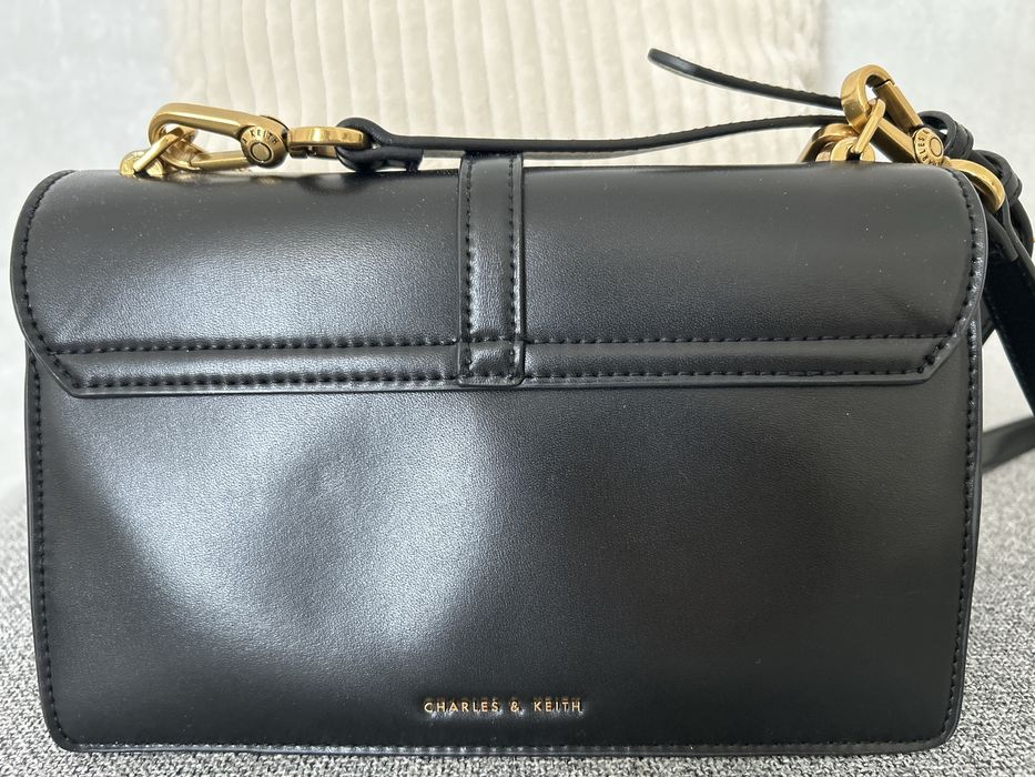 Charles and Keith сумка оригинал