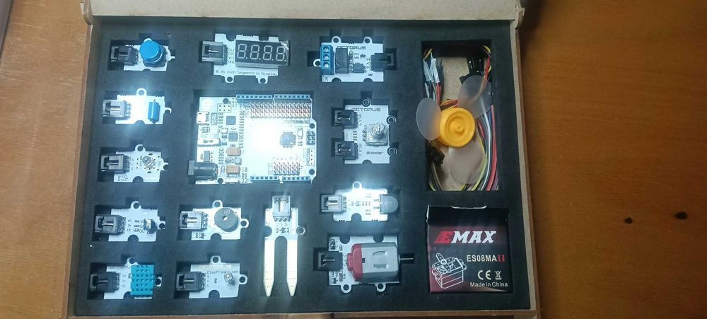 : Kit Electronică și Programare ELECFREAKS Arduino Starter Kit - Complet