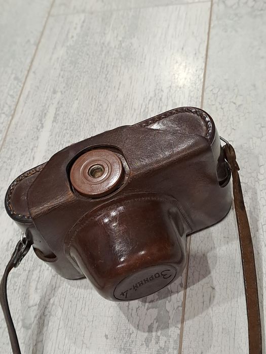 Фотоапарат Зоркий-4