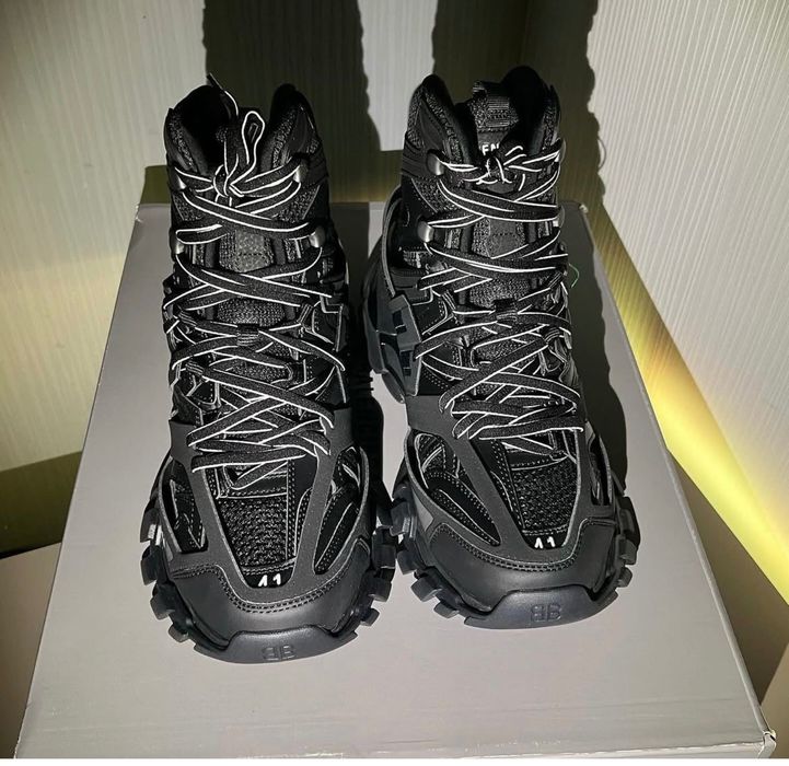 Balenciaga track high negri
