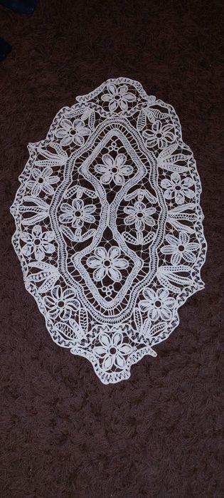 Macrameuri ,mileuri, fete de masa