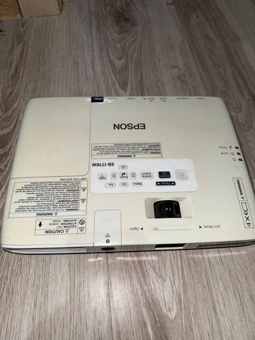 Продам 2 проектора