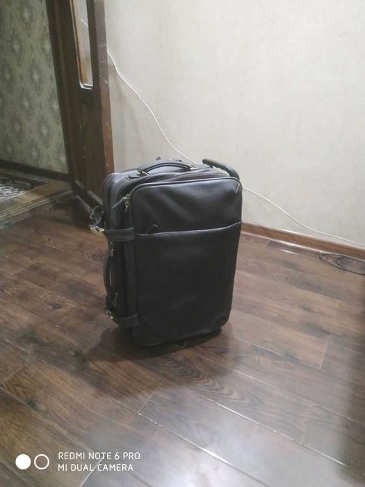 чемодан из натуральной кожи б\у