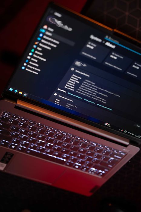 Lenovo IdeaPad Pro 5 14AHP9, AMD Ryzen 7 8845HS, 32GB RAM, 1TB SSD