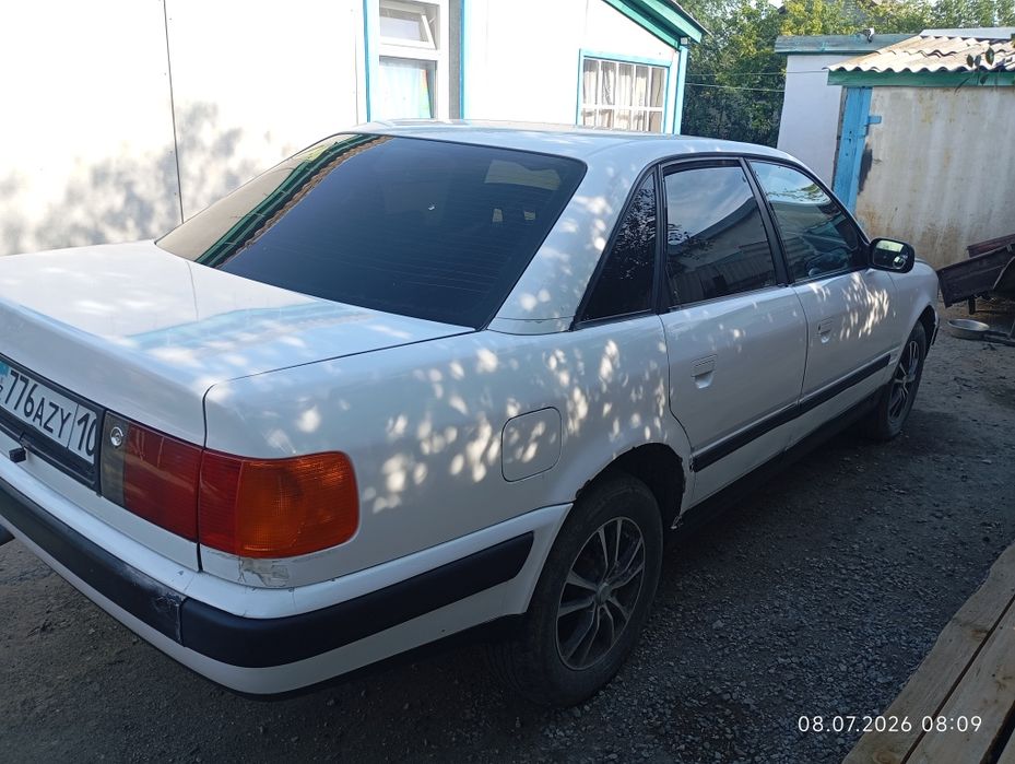 Продам Ауди 100 с4