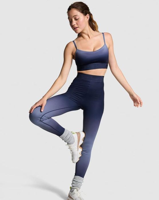 Спортен сет Victoria Secrets PINK