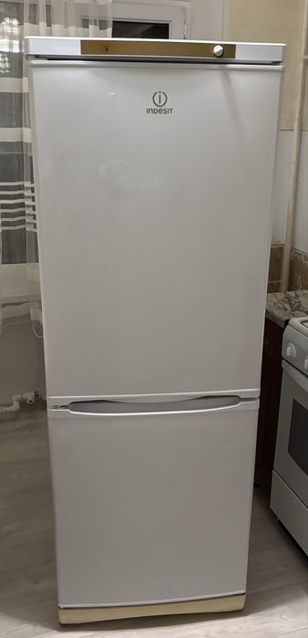 Продается Холодильник