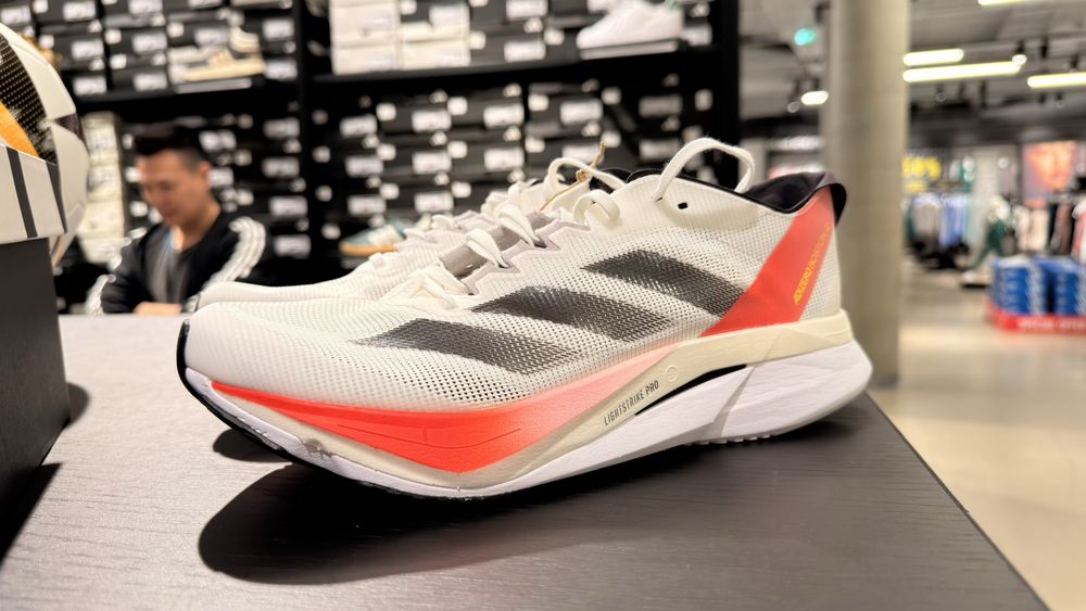 Adidas Adizero Boston 12 originali , noi ( nr 42.2/3 si 43.1/3 )