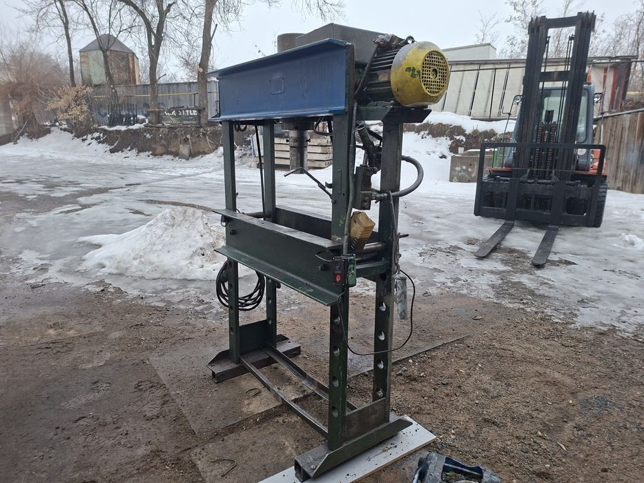 Продам пресс 50 тонн