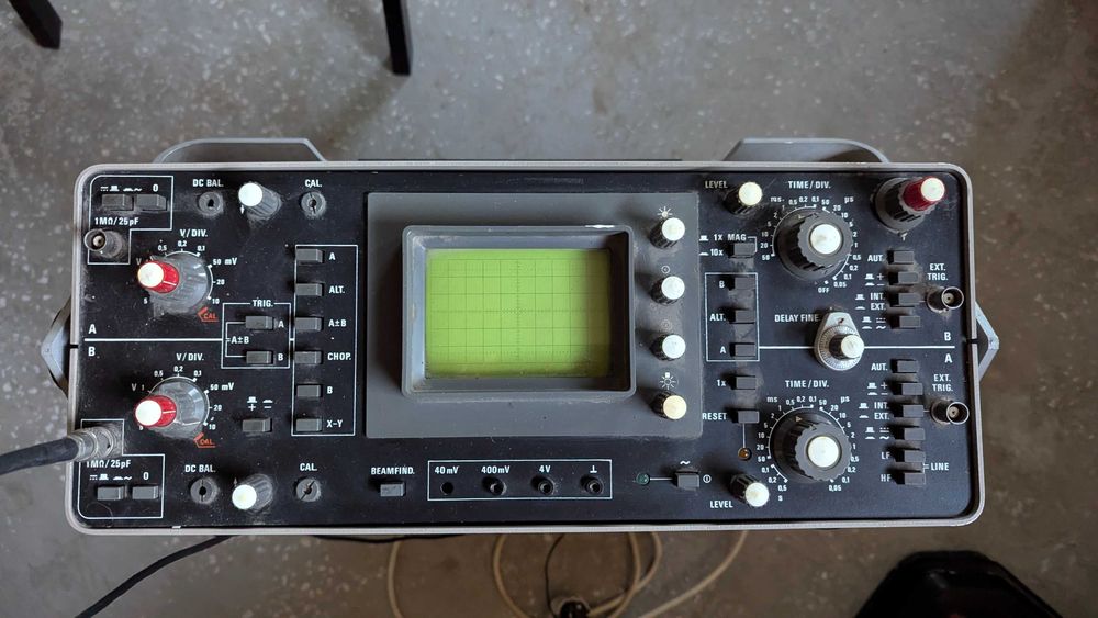 Osciloscop 120MHz Tesla BM566A