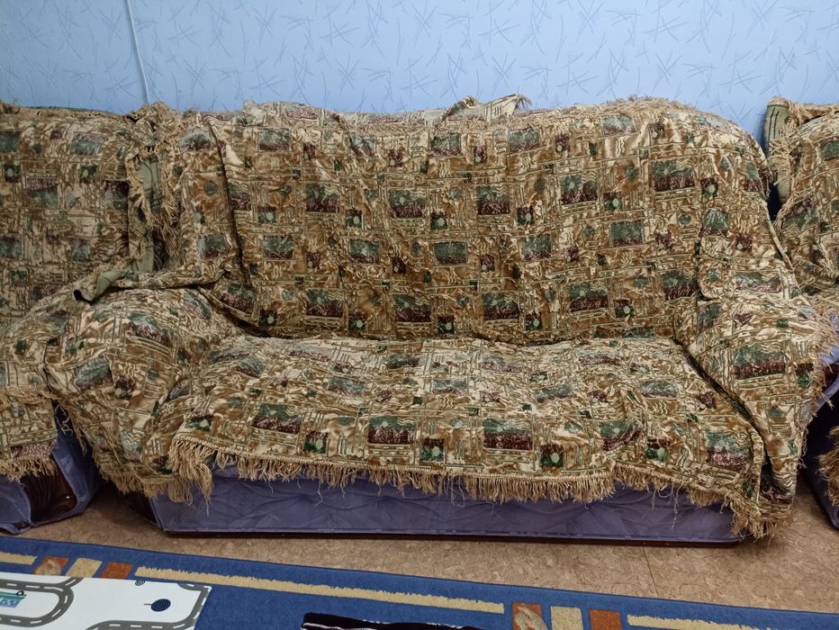 Диван-кровать + 2 кресла