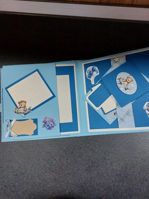 Албум и кутия за бебешки подарък