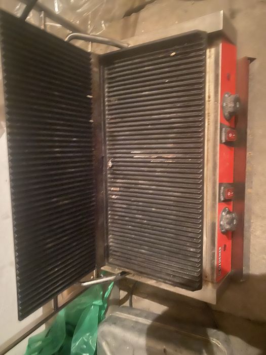 Продам гриль опарат и тостор для донера