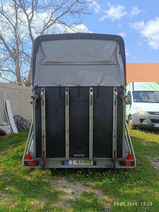 Remorcă pentru 2 cai adusă din germania