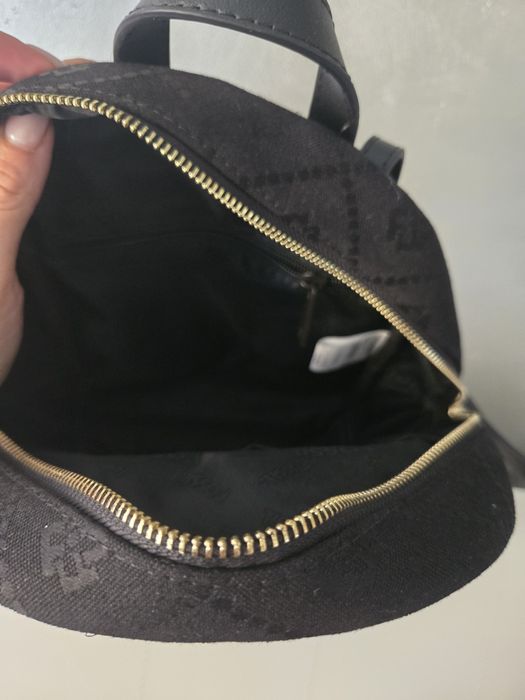 НОВА Раничка Fossil