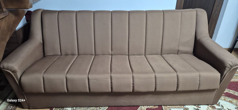 Canapea extensibila 4 locuri
