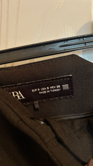 Черен панталон висока талия НОВ Zara