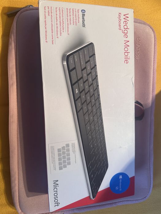Tastatura Microsoft Wedge Mobile