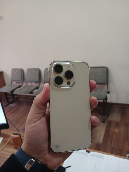 iphone 14 pro gold