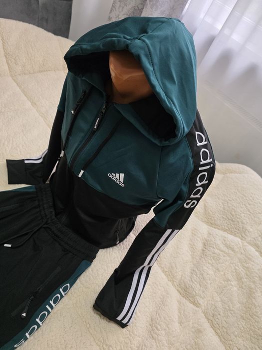 Trening complet Adidas 2 modele, unul de femei unul bărbați