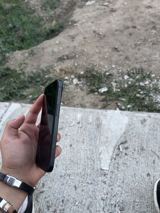 Vand iphone 15 simpu ,black ,sau schimb