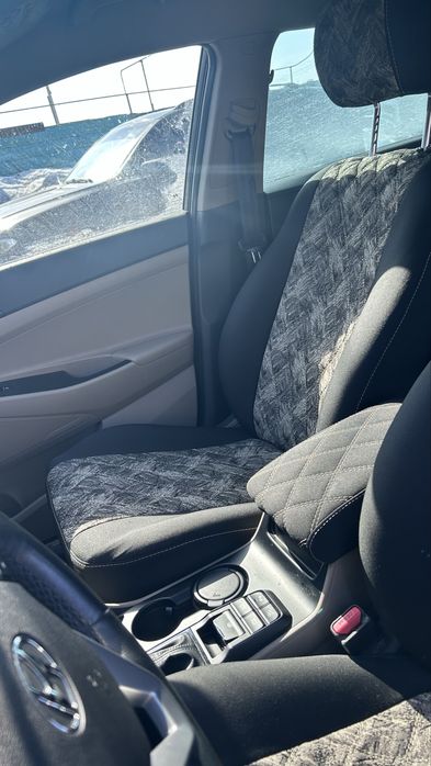 Продам чехлы на туксон хюндай