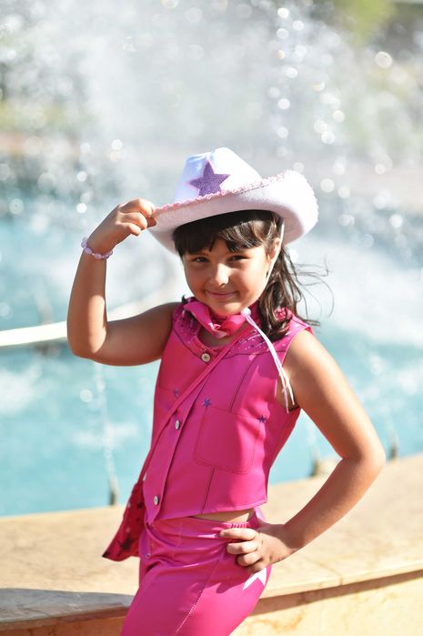 Costum Barbie roz NOU 5 6 7 8 9 10  ani