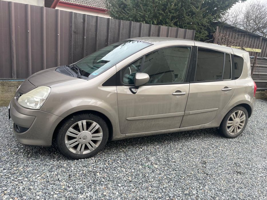 Vand Renault Modus benzină