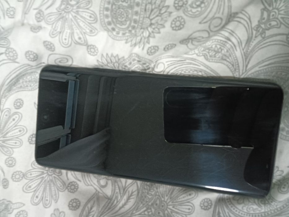 Redmi note 15. 6/128.