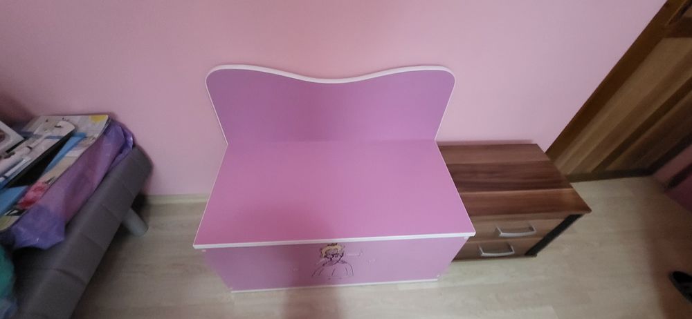 Vand mobilier camera pentru copii