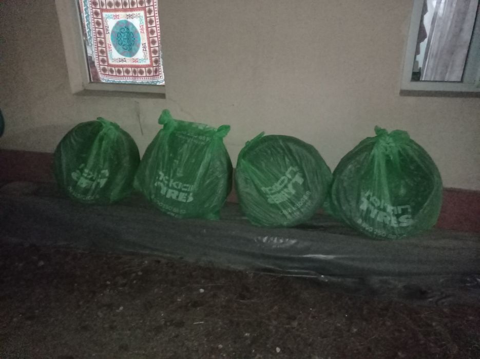 Продам Шины зимние