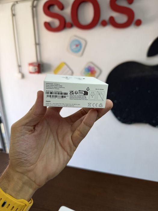 Vand Airpods 4 Nou(Sigilate)