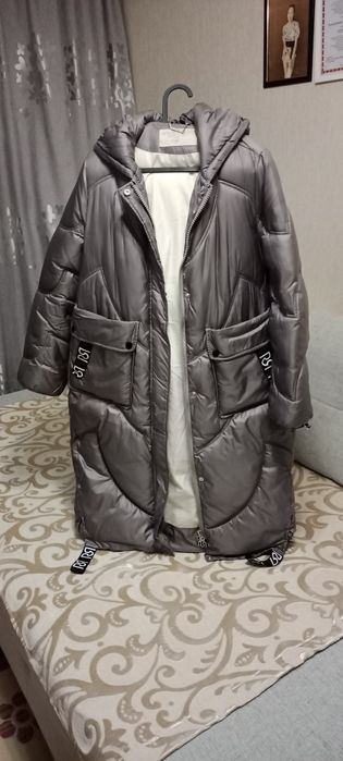 Продам пуховик женский