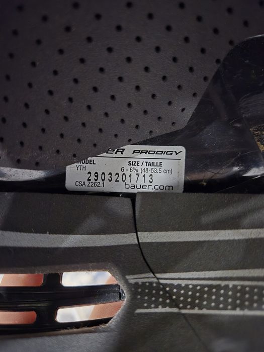 Продам хоккейный шлем, Bauer