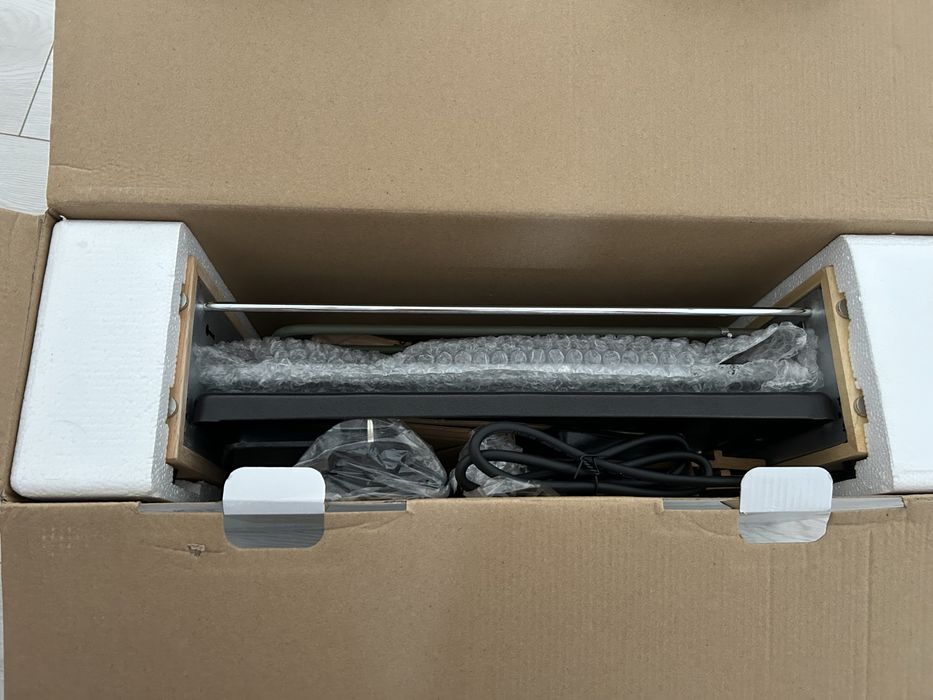 Gratar electric cu plita din granit