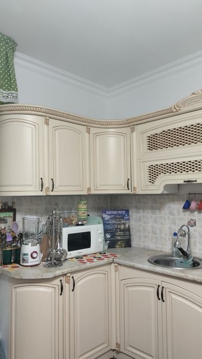 Угловой кухонный гарнитур